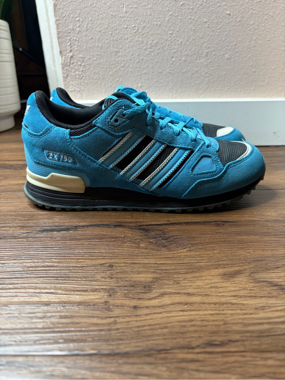 Adidas ZX750 Shoes